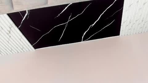 carlahale online show from April 2026 11:27:01 AM