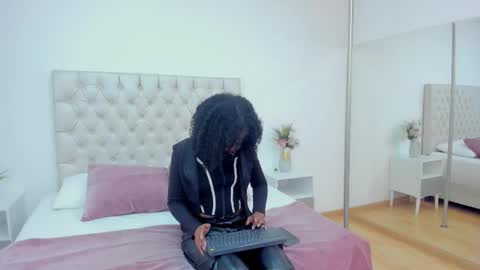 Carla online show from January 2026 07:39:01 PM