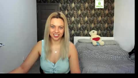 Snapshot of carlastacefun chatting on February 2026 07:03:02 AM CarlaStaceFun online show from February 2026 07:03:02 AM