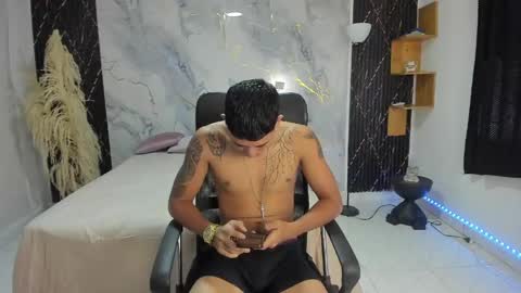 Snapshot of carlitosex09 chatting on April 2026 12:21:01 PM master online show from April 2026 12:21:01 PM