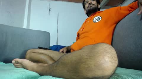 Snapshot of carlo_yates27 chatting on September 2025 11:56:02 AM carlo yates thx for help me to reach 100 thumps up online show from September 2025 11:56:02 AM