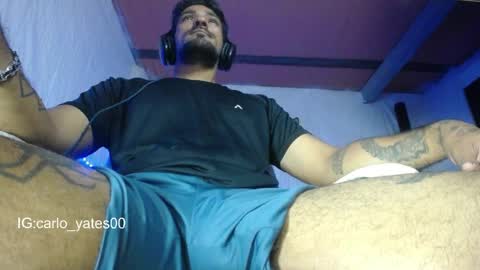 Snapshot of carlo_yates27 chatting on April 2026 03:39:01 PM carlo yates thx for help me to reach 100 thumps up online show from April 2026 03:39:01 PM