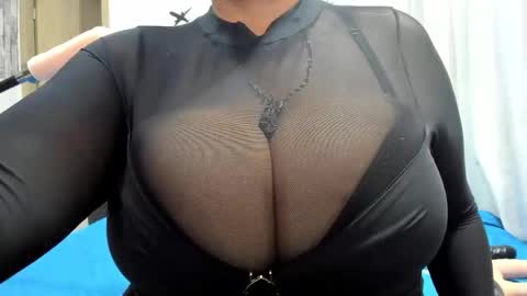 carlos diana   online show from February 2026 11:23:01 PM