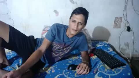 carlos_steven online show from March 2026 12:00:02 AM
