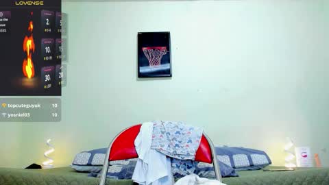 carloshero69 online show from April 2026 05:39:01 PM