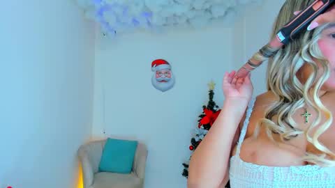 Andrea online show from December 2024 04:16:02 PM