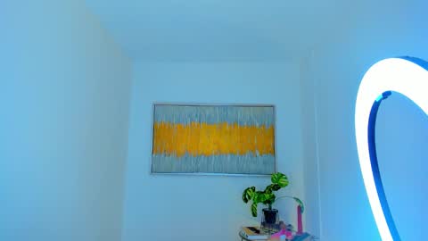 Andrea online show from January 2025 04:46:02 PM