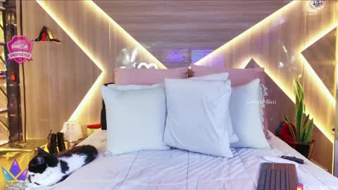 Snapshot of carlotta_ricci chatting on April 2026 03:37:02 PM Carla Carla I am sensual goddes and i was born for loveworshipping and enjoyment. online show from April 2026 03:37:02 PM