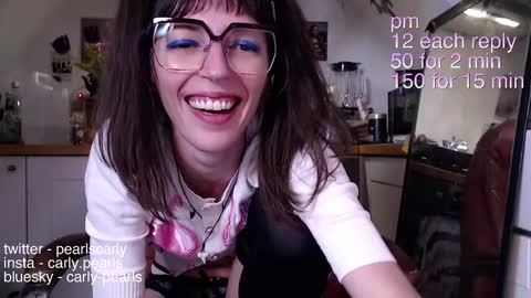 Carly Pearls online show from February 2025 06:09:02 PM