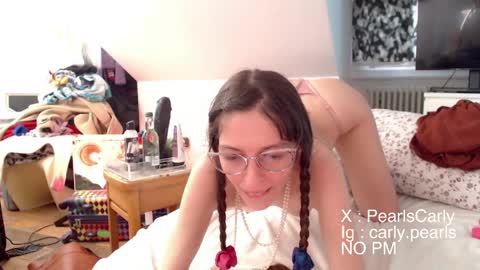 Snapshot of carlypearls chatting on May 2026 04:20:02 AM Carly Pearls online show from May 2026 04:20:02 AM