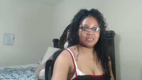 CARAMEL xoxo online show from January 2026 01:32:01 AM