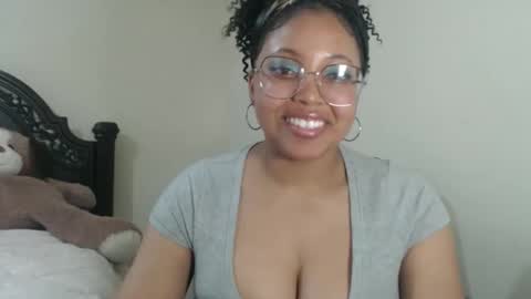 CARAMEL xoxo online show from March 2026 05:52:02 AM