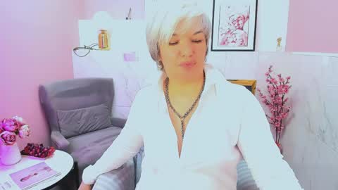 Snapshot of carmensoft chatting on April 2026 10:53:01 PM Carmen online show from April 2026 10:53:01 PM