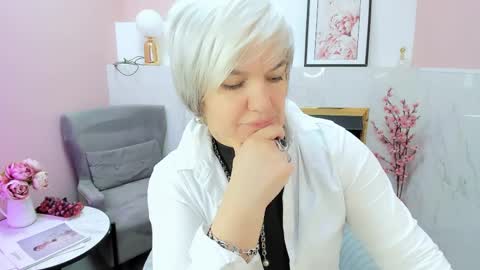 Snapshot of carmensoft chatting on April 2026 10:59:01 AM Carmen online show from April 2026 10:59:01 AM