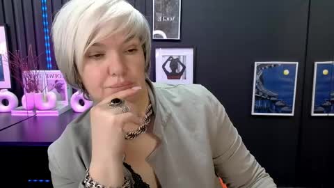 Snapshot of carmensoft chatting on May 2026 08:43:02 AM Carmen online show from May 2026 08:43:02 AM