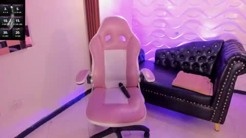 carolina online show from October 2025 02:15:01 AM