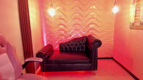 carolina online show from October 2025 01:46:02 AM