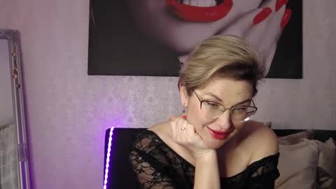 CaroJhones online show from February 2025 01:00:02 PM