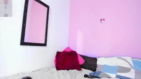 Snapshot of carol100597 chatting on December 2024 09:23:02 PM karol online show from December 2024 09:23:02 PM