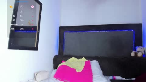 Snapshot of carol100597 chatting on February 2025 11:57:01 PM karol online show from February 2025 11:57:01 PM