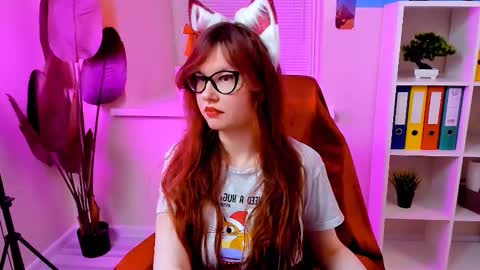 Snapshot of carol_carmen chatting on March 2026 11:33:01 PM Carol online show from March 2026 11:33:01 PM