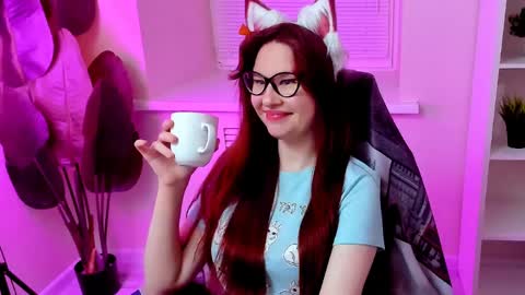 Snapshot of carol_carmen chatting on April 2026 02:11:01 PM Carol online show from April 2026 02:11:01 PM