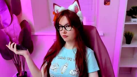 Snapshot of carol_carmen chatting on April 2026 01:01:02 AM Carol online show from April 2026 01:01:02 AM