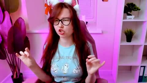 Snapshot of carol_carmen chatting on April 2026 07:07:02 PM Carol online show from April 2026 07:07:02 PM