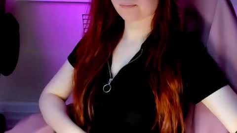 Snapshot of carol_carmen chatting on May 2026 12:40:02 AM Carol online show from May 2026 12:40:02 AM
