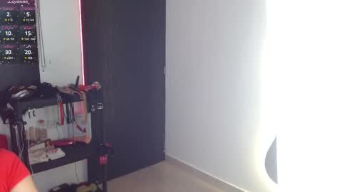 Caroline online show from March 2025 02:23:02 PM