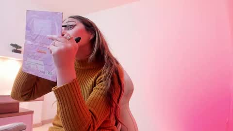 Snapshot of carolina_hernandez22 chatting on November 2025 01:11:01 PM Carolina online show from November 2025 01:11:01 PM