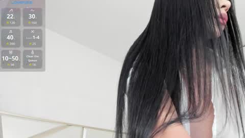 Snapshot of carolina_t chatting on May 2026 01:58:02 AM carolina_t online show from May 2026 01:58:02 AM