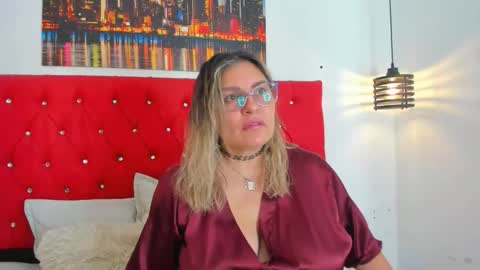 Snapshot of carolinacrus01 chatting on March 2026 03:18:01 PM Carolina online show from March 2026 03:18:01 PM