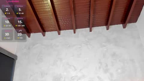 carolinajoness online show from July 2026 04:32:01 PM
