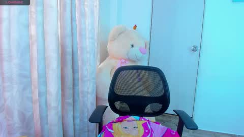 Snapshot of carolinalovehot chatting on March 2026 06:29:02 PM Carolina online show from March 2026 06:29:02 PM