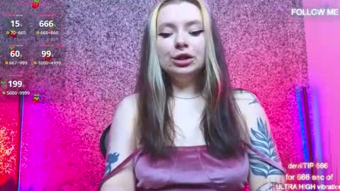 Snapshot of carolinareaperr chatting on October 2025 10:47:01 AM Ask me better xx online show from October 2025 10:47:01 AM