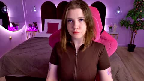 Snapshot of carolinasherry chatting on May 2026 05:02:02 AM carolinasherry online show from May 2026 05:02:02 AM