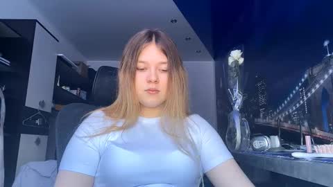 carolindueno online show from February 2026 08:04:02 AM