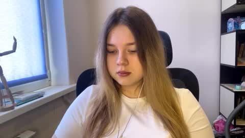 carolindueno online show from February 2026 07:41:02 AM