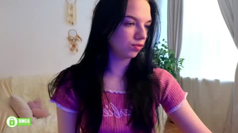 Mary and Carol online show from April 2026 12:32:01 PM