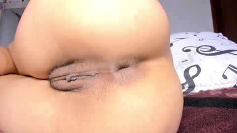 Snapshot of caroline_m8 chatting on January 2025 09:25:02 PM CAROLINE online show from January 2025 09:25:02 PM