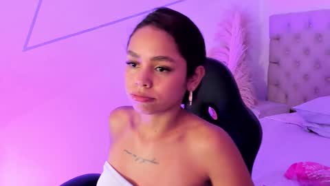 Caroline online show from March 2026 02:37:01 AM