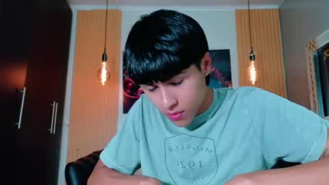 carolinejesh online show from March 2026 04:57:01 PM