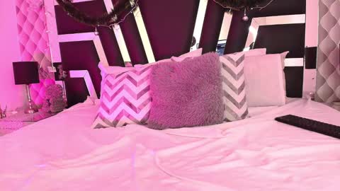 Caro Gmez  online show from December 2024 04:17:01 PM