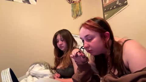 Snapshot of carpetmunchers chatting on October 2025 01:36:02 AM carpetmunchers online show from October 2025 01:36:02 AM