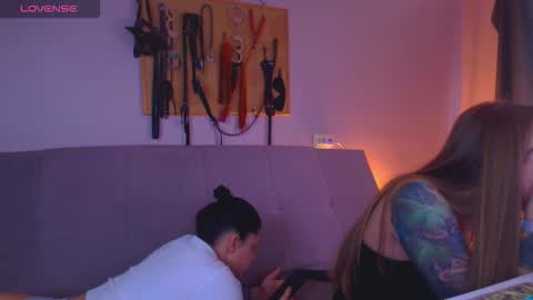 Snapshot of carrie_moonshine chatting on March 2026 07:23:02 AM Carrie online show from March 2026 07:23:02 AM