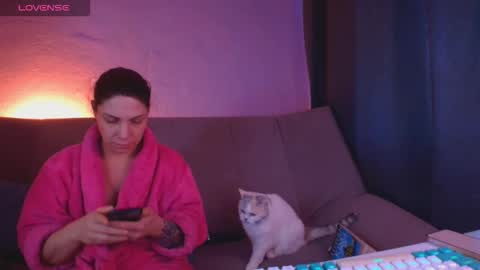 Snapshot of carrie_moonshine chatting on March 2026 07:13:01 AM Carrie online show from March 2026 07:13:01 AM