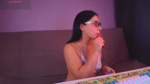 Snapshot of carrie_moonshine chatting on March 2026 11:10:01 AM Carrie online show from March 2026 11:10:01 AM