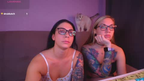 Snapshot of carrie_moonshine chatting on March 2026 06:30:02 PM Carrie online show from March 2026 06:30:02 PM