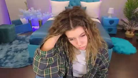 Snapshot of carriebecker chatting on October 2025 06:06:01 PM carriebecker online show from October 2025 06:06:01 PM